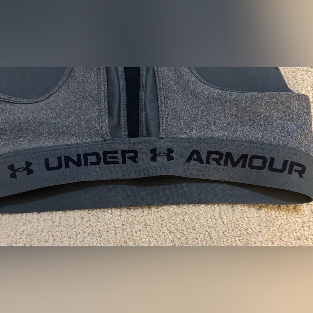 Under Armour Charcoal Cross-Back Bra - Picture 3 of 5